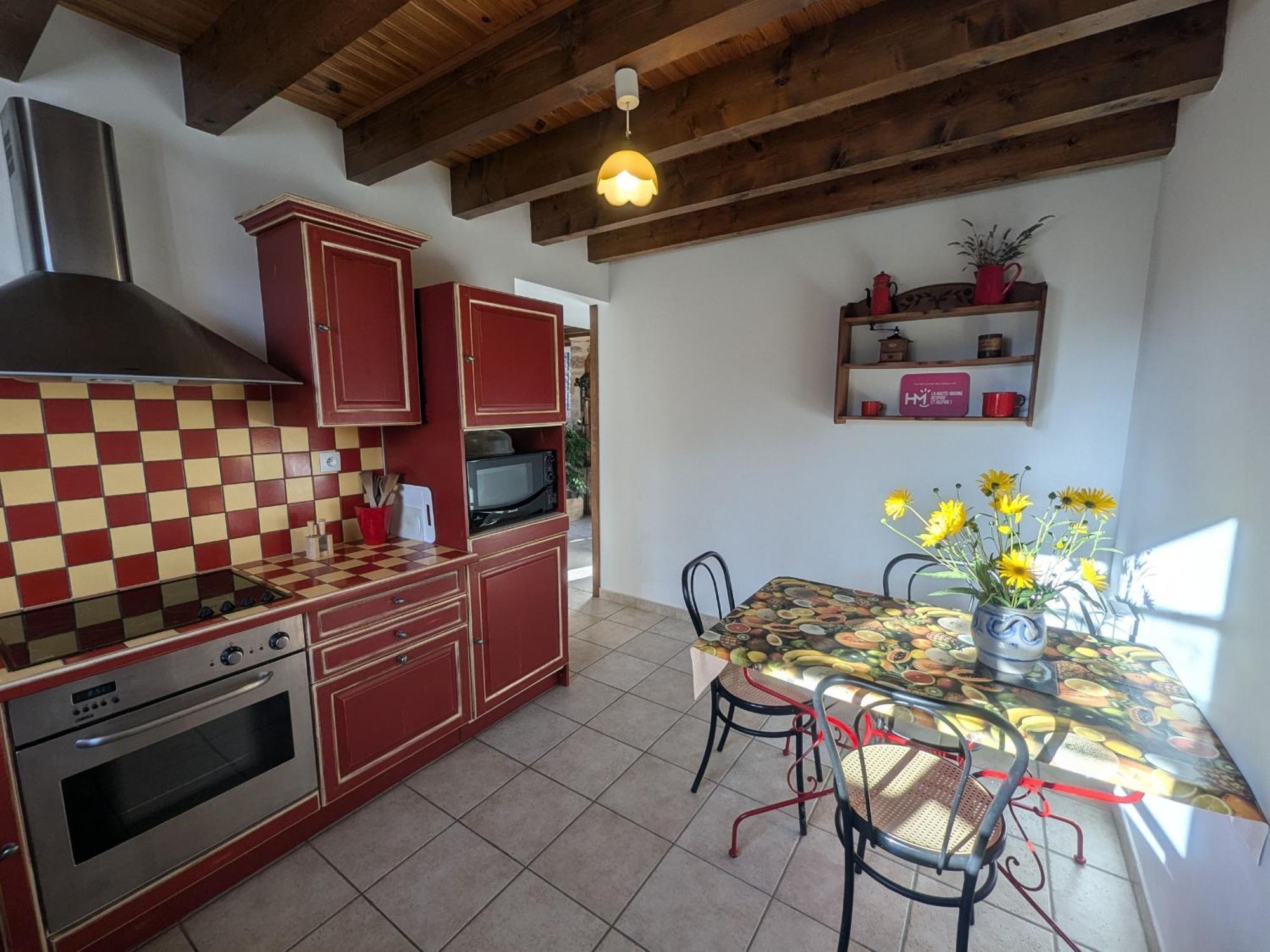 Maison Charmante A Langres Avec Wi-Fi Et Parking - Fr-1-611-43 Dış mekan fotoğraf